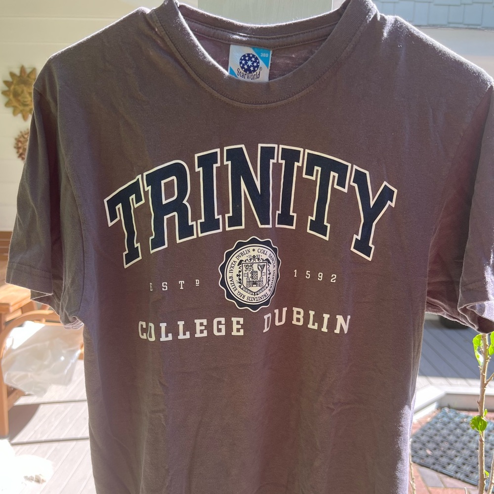 Adult Small Trinity College Dublin tee